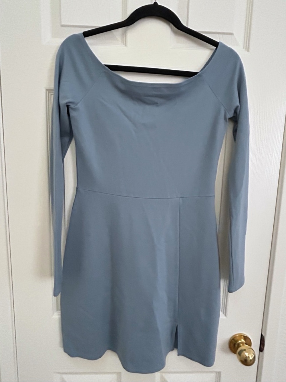 American Eagle Outfitters Long-Sleeve Scoop Neck Dress -
| Size M